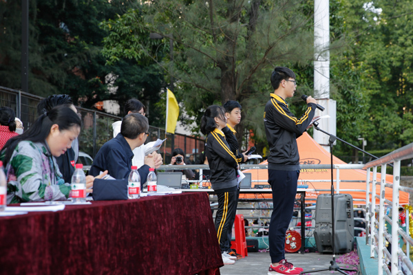 运动员代表发言.jpg